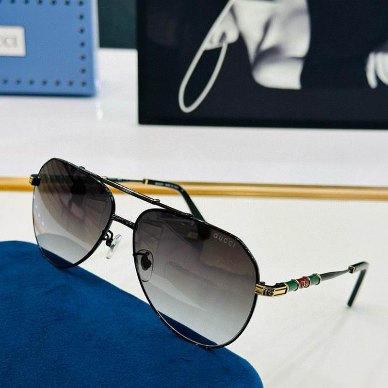 Gucci Sunglasses 553